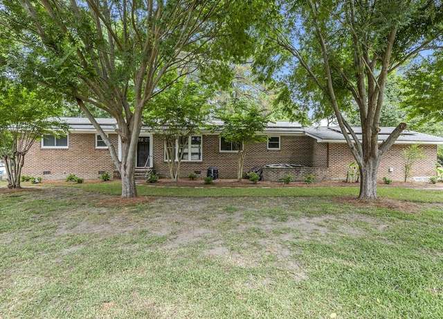 Property at 2404 Menola Ave, Charleston, SC 29414, 4 beds, 2 baths