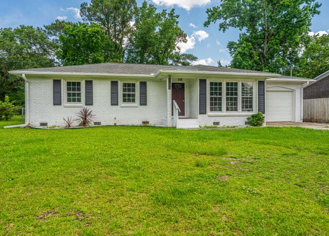 Property at 1917 Piper Dr, Charleston, SC 29407, 4 beds, 2 baths