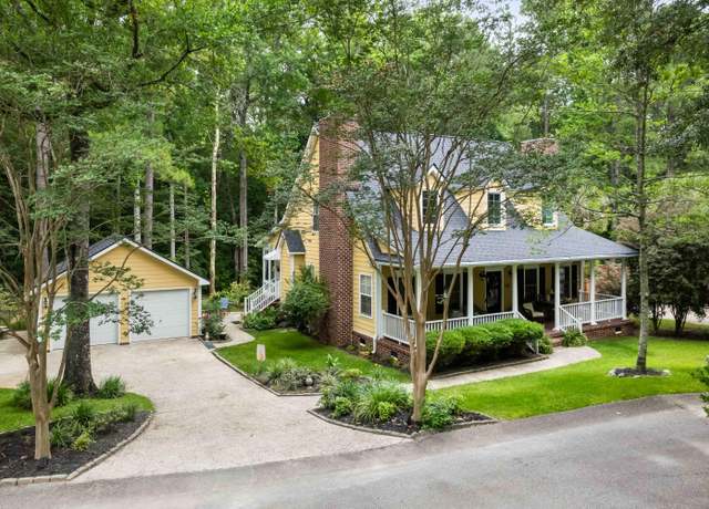 Property at 127 White Pine Way, Summerville, SC 29485, 4 beds, 2.5 baths