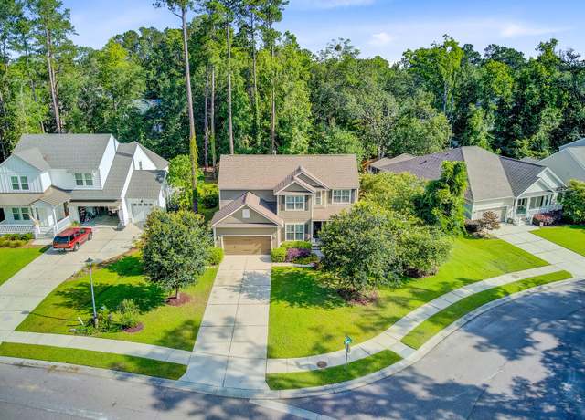 Property at 206 President Cir, Summerville, SC 29483, 4 beds, 3.5 baths