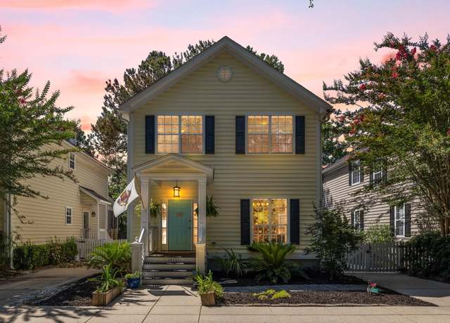 Property at 1033 Mathis Ferry Rd, Mount Pleasant, SC 29464, 3 beds, 2.5 baths