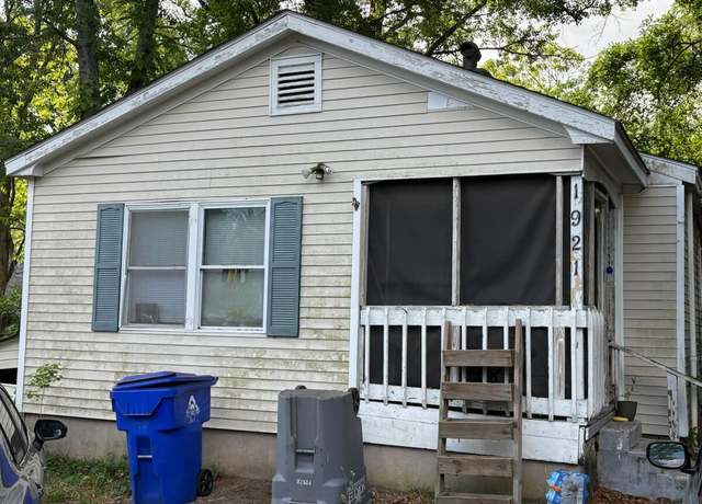 Property at 1921 Quitman St, North Charleston, SC 29405, 3 beds, 1 bath