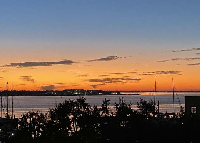 Property at 330 Concord St Unit 4b, Charleston, SC 29401, 2 beds, 2 baths