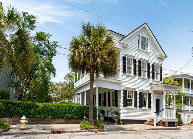 Property at 16 Trumbo St, Charleston, SC 29401, 4 beds, 3.5 baths