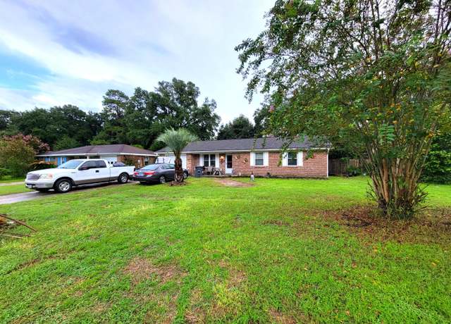 Property at 133 E Edgefield Dr, Summerville, SC 29483, 3 beds, 1.5 baths