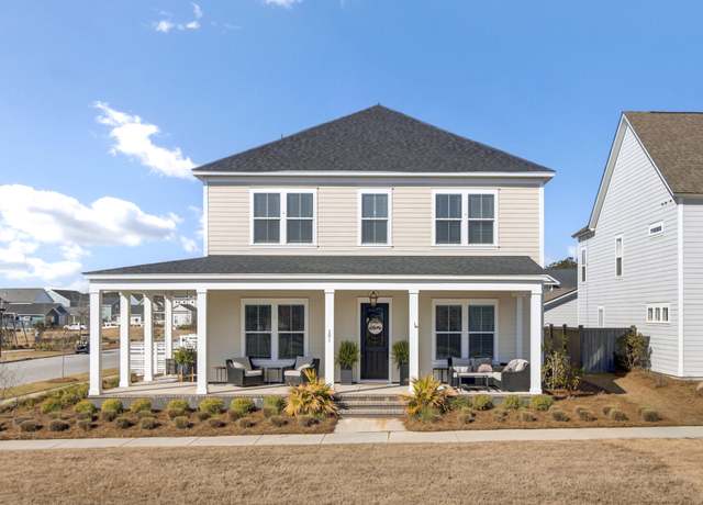 Property at 201 Symphony Ave, Summerville, SC 29486, 4 beds, 3 baths