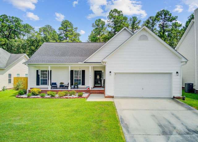 Property at 162 Cotillion Cres, Summerville, SC 29483, 3 beds, 2 baths