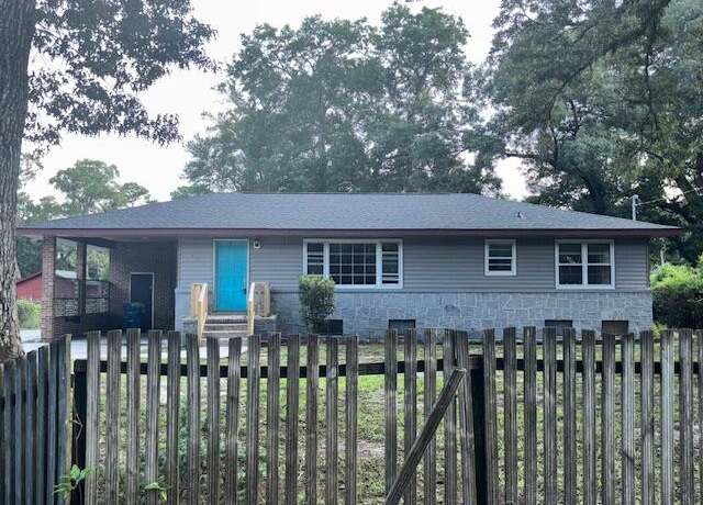 Property at 120 Newington Rd, Summerville, SC 29485, 3 beds, 2 baths