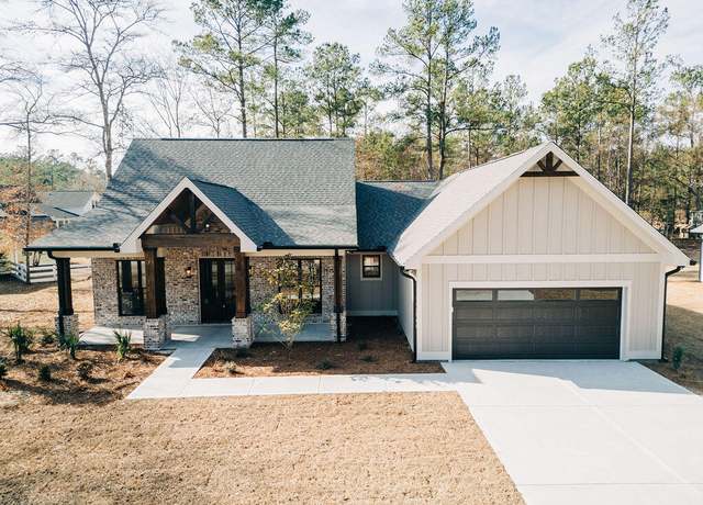 Property at 54 Summer Dr, Walterboro, SC 29488, 3 beds, 2 baths