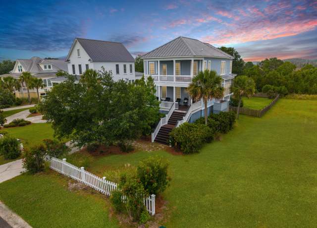 Property at 1306 Chardon Cmns, Johns Island, SC 29455, 3 beds, 3.5 baths