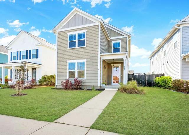 Property at 207 Billinger St, Summerville, SC 29486, 4 beds, 3.5 baths