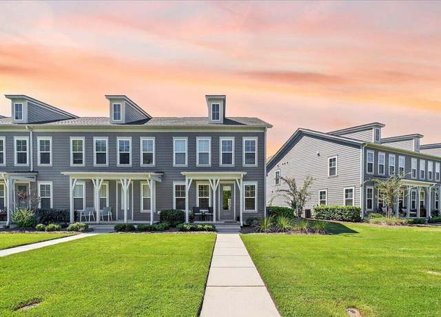 Property at 143 Trailview Ln, Summerville, SC 29486, 3 beds, 2.5 baths