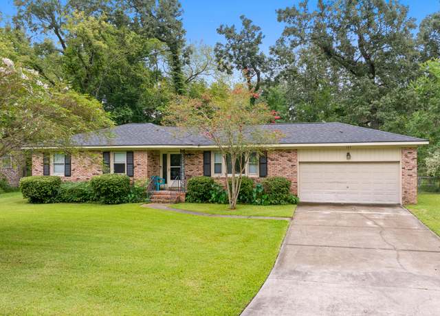 Property at 109 Monroe Rd, Ladson, SC 29456, 3 beds, 2 baths