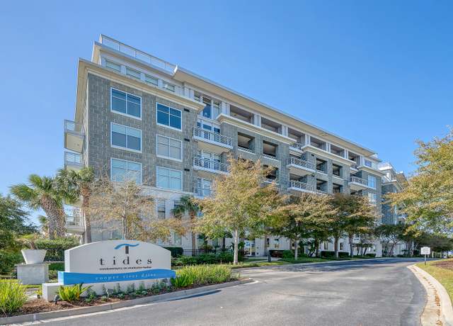 Property at 235 Cooper River Dr, Mount Pleasant, SC 29464, 4 beds, 4 baths