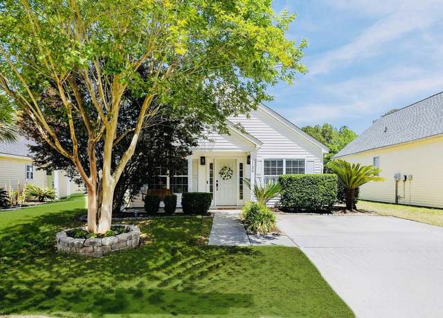 Property at 1136 Peninsula Cove Dr, Charleston, SC 29492, 3 beds, 2 baths