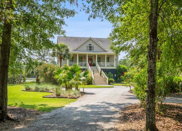 Property at 8964 Palmetto Rd, Edisto Island, SC 29438, 4 beds, 3.5 baths
