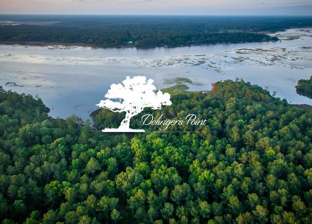 Property at 3921 Delinger Dr, Mount Pleasant, SC 29466, 5 beds, 3.5 baths