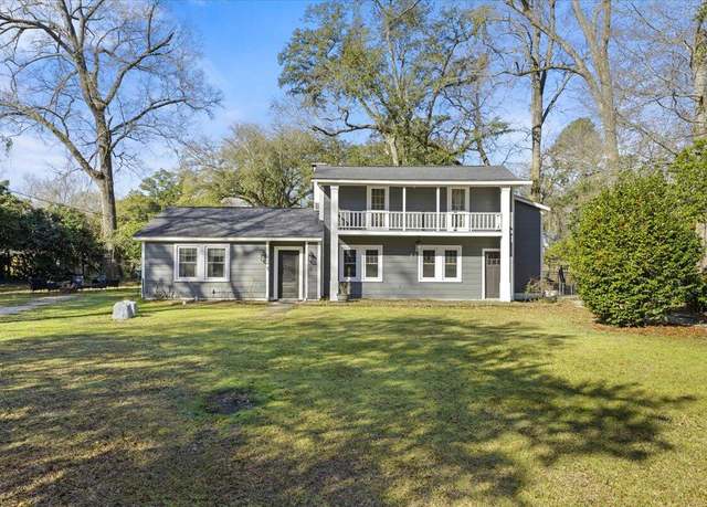 Property at 623 Live Oak Ave, Kingstree, SC 29556, 3 beds, 2 baths