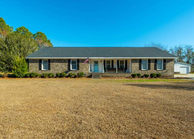 Property at 534 Farmers Market Rd, Saint George, SC 29477, 4 beds, 2.5 baths