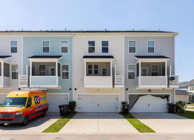 Property at 304 Pathfinder Way, Charleston, SC 29492, 4 beds, 3.5 baths