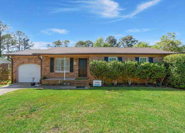 Property at 65 University Dr, Ladson, SC 29456, 3 beds, 1.5 baths