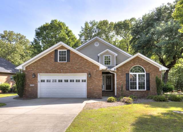 Property at 722 Oak Hill Dr, Manning, SC 29102, 3 beds, 2 baths