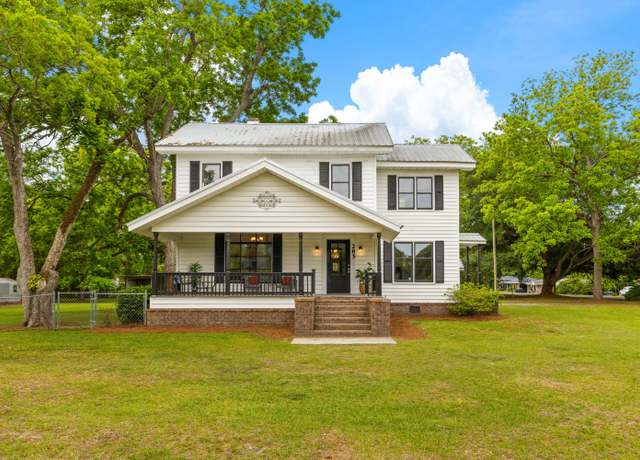 Property at 285 Roosevelt Dr, Saint Stephen, SC 29479, 4 beds, 2.5 baths