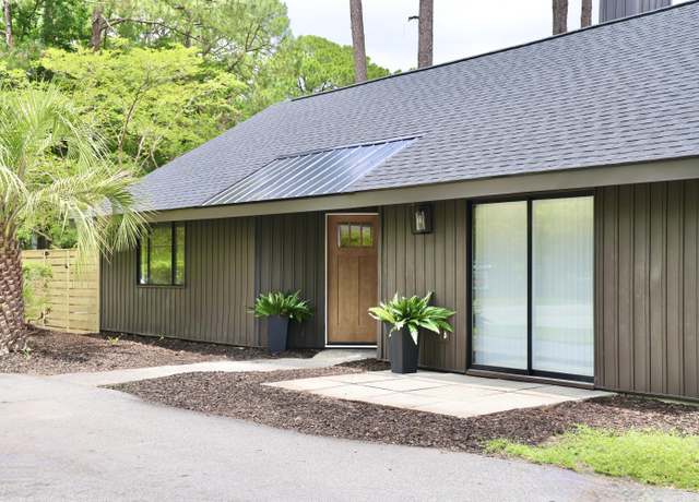 Property at 1119 Morning Glory Ct, Mount Pleasant, SC 29464, 3 beds, 2 baths