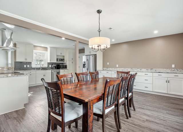 Property at 115 Clubhouse Rd, Summerville, SC 29483, 3 beds, 2 baths