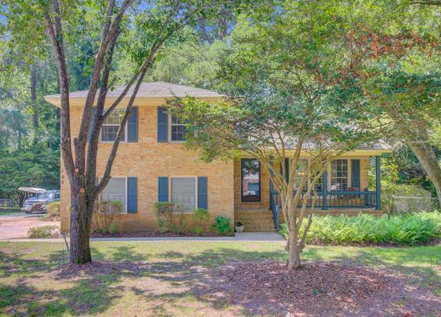 Property at 105 Greendale Ct, Summerville, SC 29485, 3 beds, 2.5 baths
