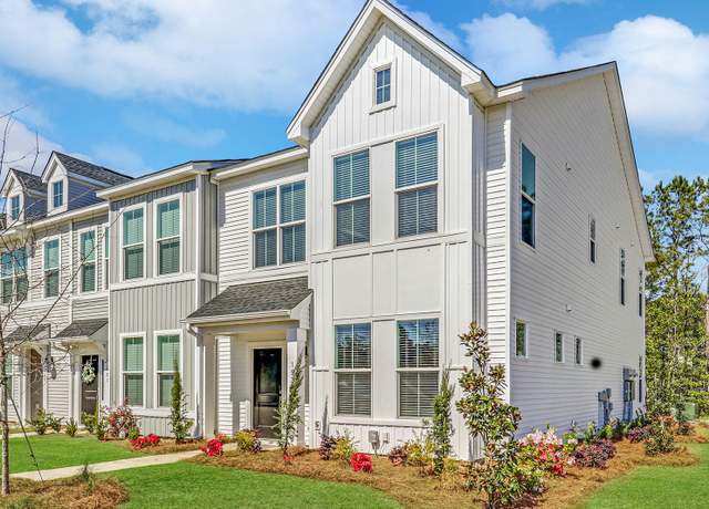 Property at 121 Brown Swiss Cir, Summerville, SC 29483, 3 beds, 2.5 baths