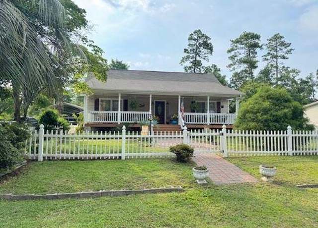 Property at 1062 Manning Dr, Summerton, SC 29148, 2 beds, 1.5 baths