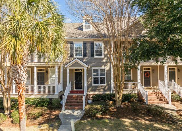 Property at 2971 Treadwell St St, Mount Pleasant, SC 29466, 2 beds, 2.5 baths