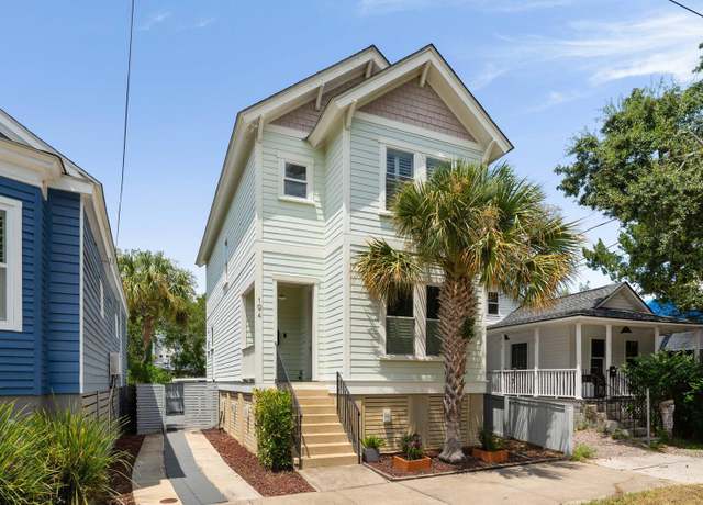 Property at 194 Fishburne St, Charleston, SC 29403, 3 beds, 2.5 baths