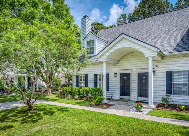 Property at 3084 Queensgate Way, Mount Pleasant, SC 29466, 3 beds, 2 baths