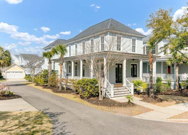 Property at 1429 Lettered Olive Ln, Mount Pleasant, SC 29464, 3 beds, 2.5 baths