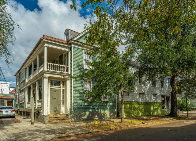 Property at 64 Radcliffe St, Charleston, SC 29403, 9 beds, 4.5 baths