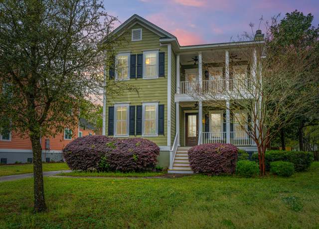 Property at 835 Hale St, Charleston, SC 29412, 4 beds, 3.5 baths