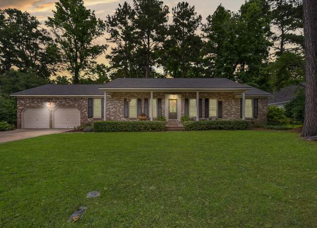 Property at 109 Lakeview Dr, Summerville, SC 29485, 4 beds, 2 baths