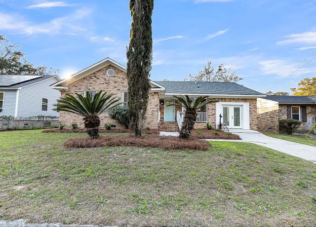 Property at 1393 Secessionville Rd, Charleston, SC 29412, 4 beds, 2.5 baths