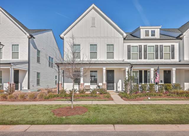 Property at 131 Summer Tanager Dr, Ravenel, SC 29470, 3 beds, 2.5 baths