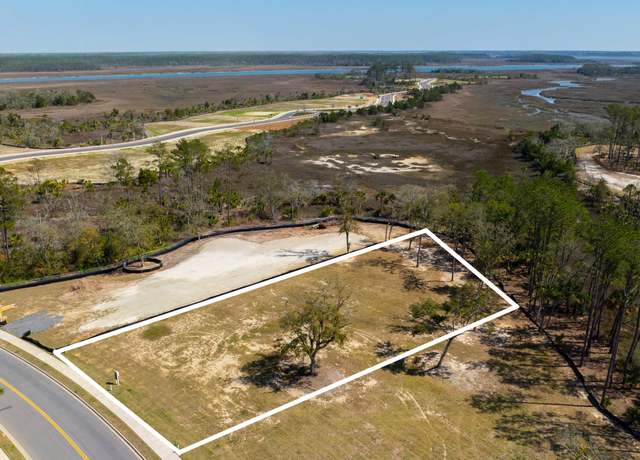 Property at 1077 Ship Builder St, Charleston, SC 29492