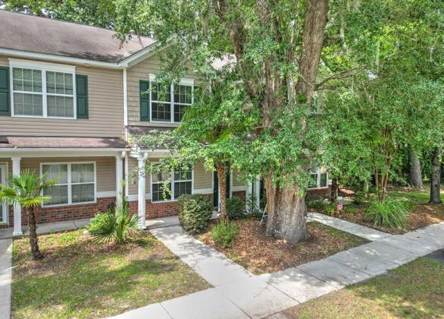 Property at 105 Chinquapin Dr, Summerville, SC 29485, 2 beds, 2.5 baths