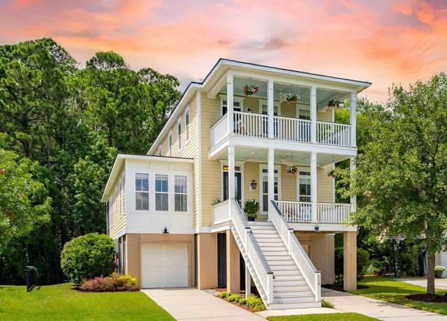 Property at 119 Sandshell Dr, Charleston, SC 29492, 4 beds, 3.5 baths
