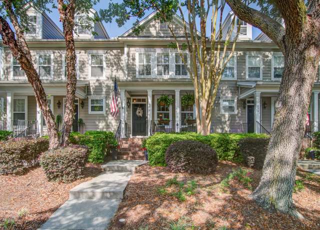 Property at 1852 Pierce St, Charleston, SC 29492, 2 beds, 2.5 baths