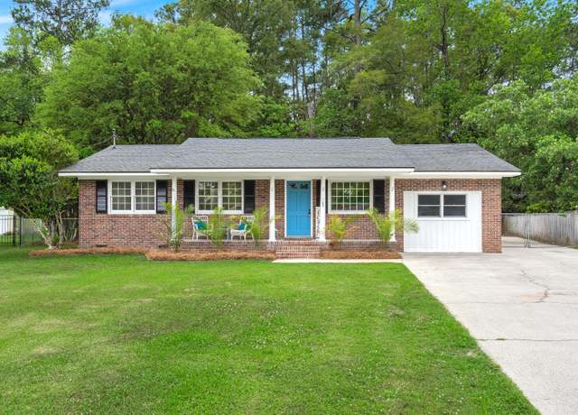 Property at 105 Bermuda Ct, Summerville, SC 29485, 14 beds, 8 baths