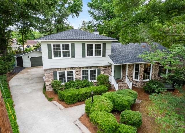 Property at 886 Friendly Cir, Charleston, SC 29414, 4 beds, 3.5 baths