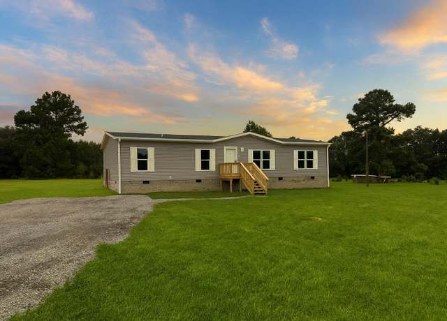 Property at 201 Grassy Ln, Bowman, SC 29018, 3 beds, 3 baths
