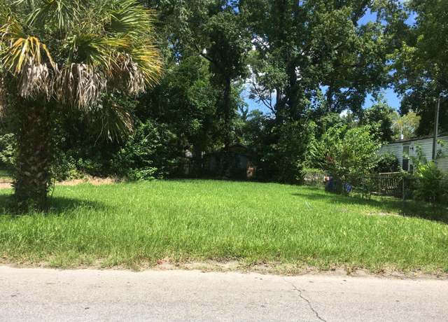 Property at 4774 Nesbit Ave, North Charleston, SC 29405