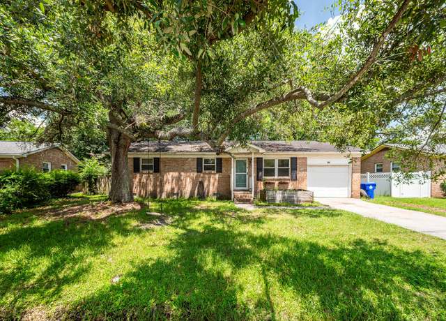 Property at 21 Pratt St, Charleston, SC 29407, 4 beds, 1.5 baths
